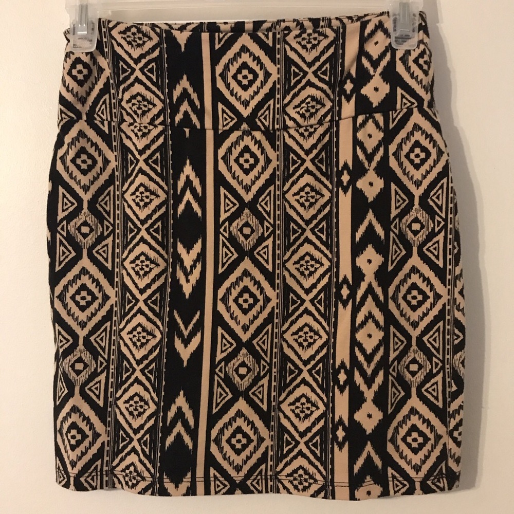 Tribal print mini skirt
